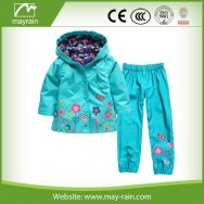 kids rainsuit E19