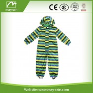 kids rainsuit E26