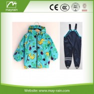 kids rainsuit E29